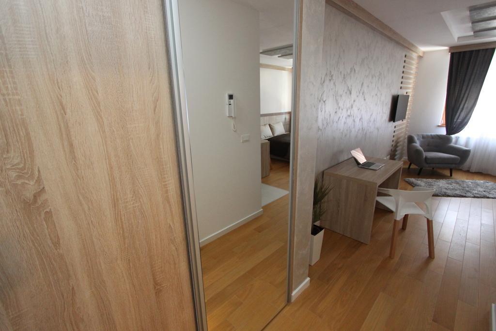 New Belgrade Apartments Magnetic, Parking 5 Evra Dan Exterior photo
